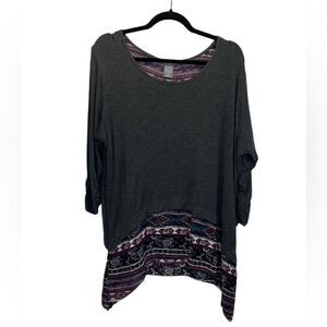 Kate & Mallory double layered top Aztecs design with solid gray size 1X